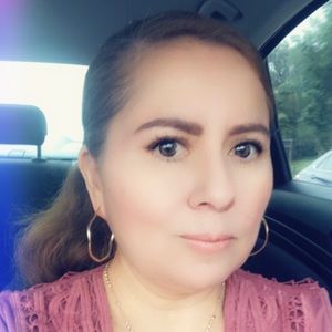 Meet your Posher, Lidia